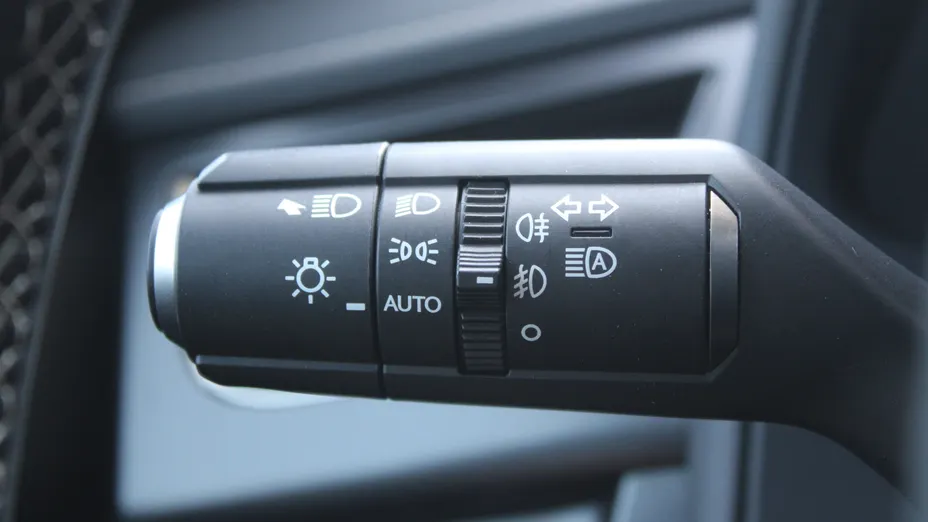 LEXUS UX UX 250h GPF Business Edition 2WD