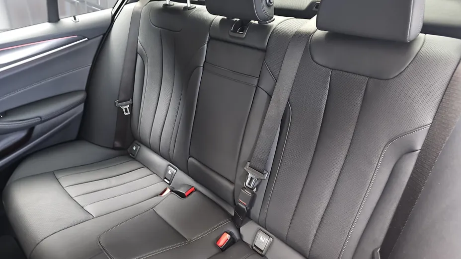 BMW Seria 5 530i xDrive mHEV M Sport sport-aut