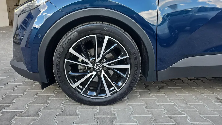 TOYOTA C-HR C-HR 1.8 Hybrid Executive
