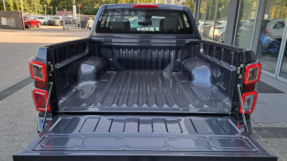 ISUZU D-Max D-Max 1.9 d EC LSX aut Nowy