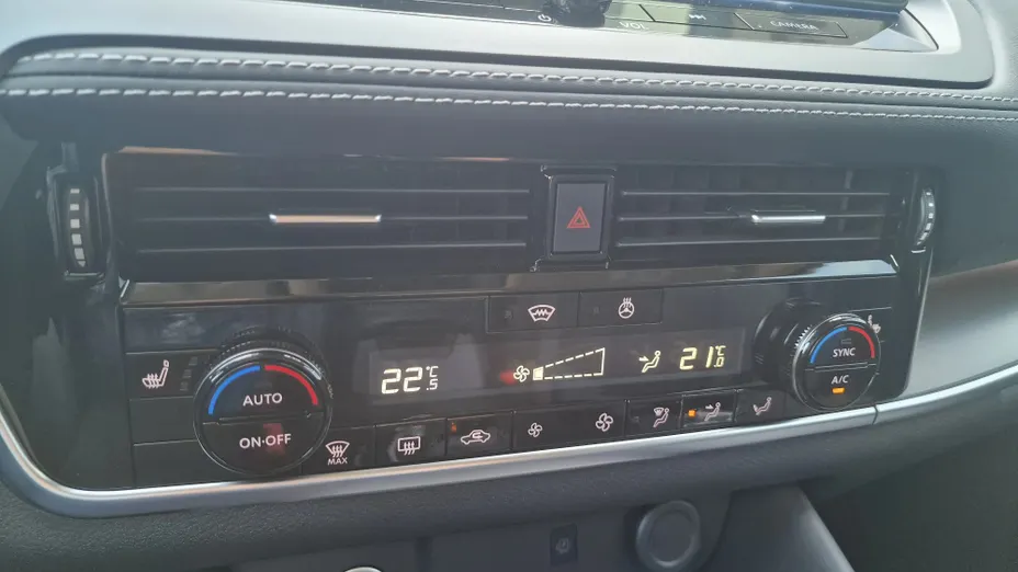 NISSAN Qashqai Qashqai 1.3 DIG-T mHEV N-Connecta Xtronic Nowy