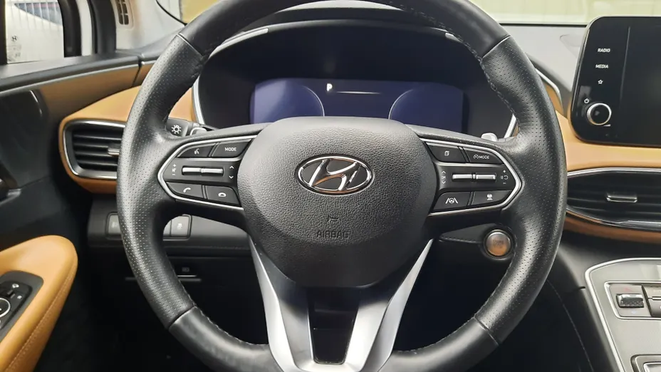 HYUNDAI Santa Fe Santa Fe 1.6 T-GDI PHEV Executive 4WD aut