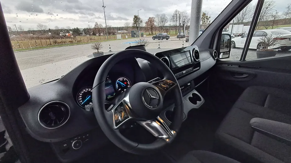 MERCEDES-BENZ Sprinter eSprinter 314 (81 kWh) Long Select L3H2 RWD 907.635 14m3 Nowy