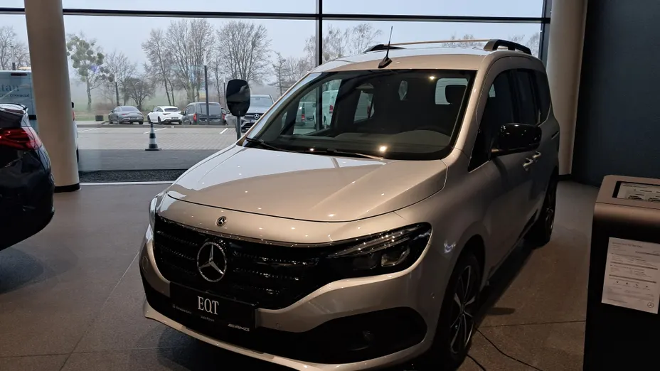MERCEDES-BENZ EQT EQT Długi 45kWh Progressive Nowy