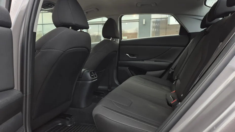 HYUNDAI Elantra Elantra 1.6 Smart CVT