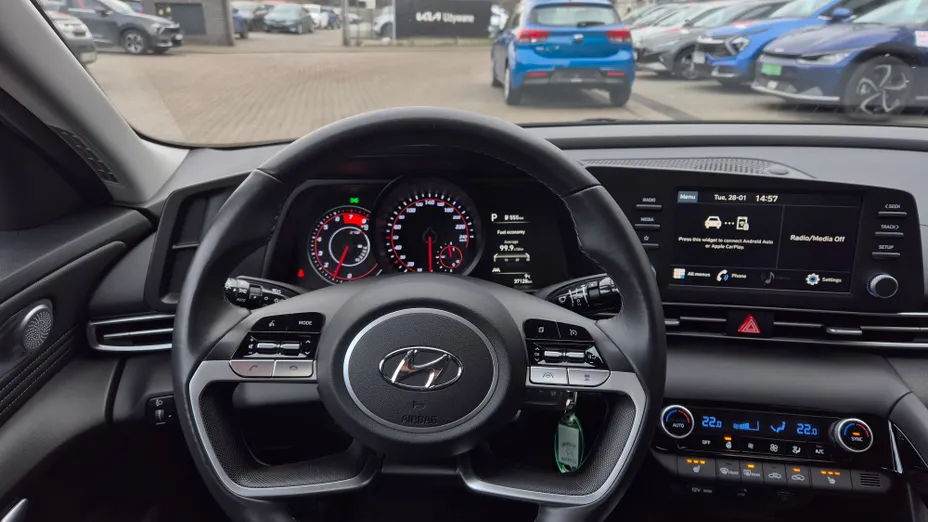 HYUNDAI Elantra Elantra 1.6 Smart CVT