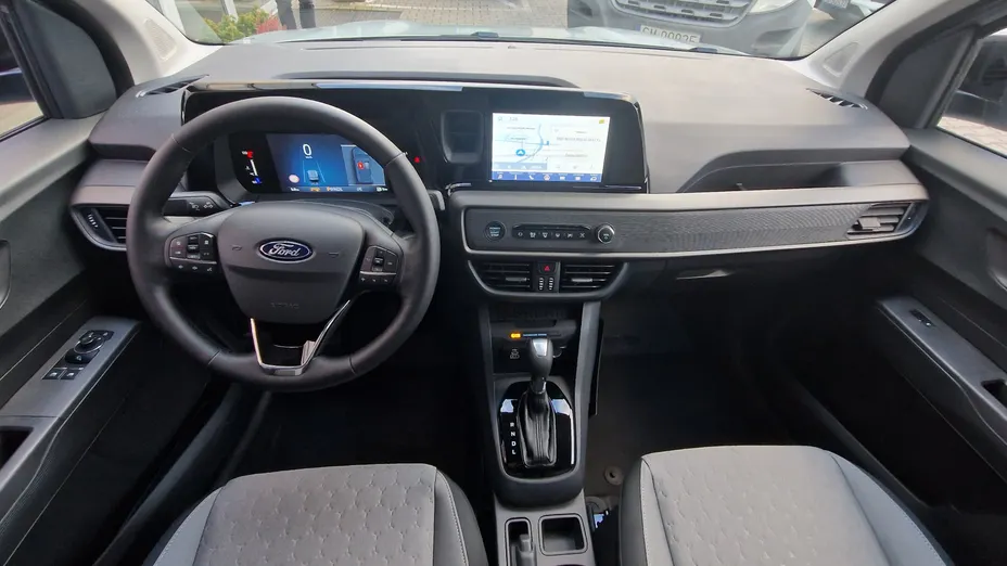 FORD Transit Courier Transit Courier 1.0 EcoBoost 1,9t Limited aut Nowy
