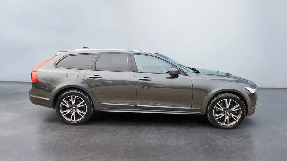 VOLVO V90 V90 CC D4 AWD Pro