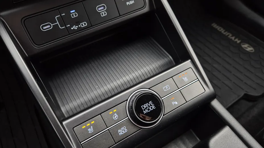 HYUNDAI Kona Kona 1.6 GDI Hybrid Smart DCT