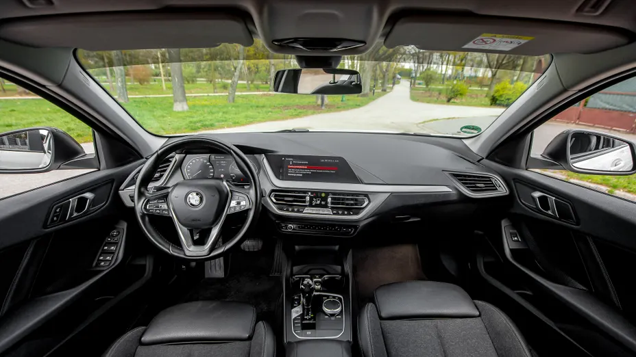 BMW Seria 1 118d Luxury Line sport-aut