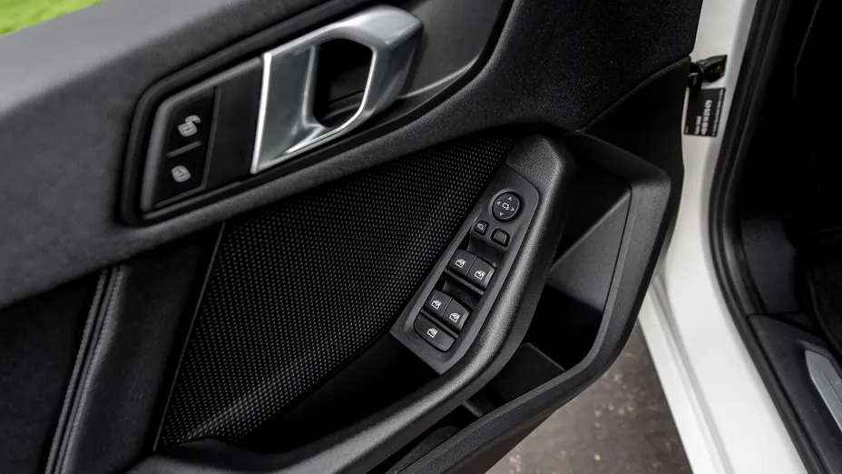 BMW Seria 1 118d Luxury Line sport-aut