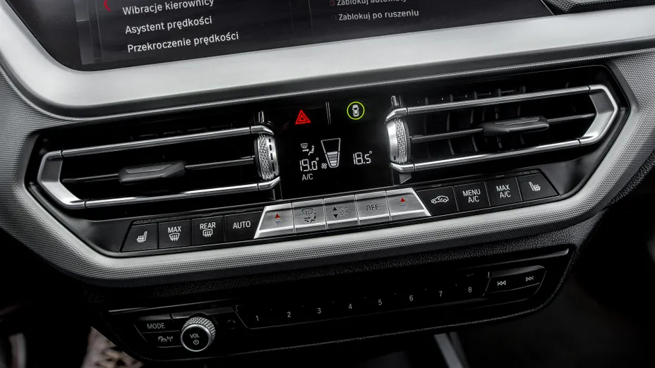 BMW Seria 1 118d Luxury Line sport-aut