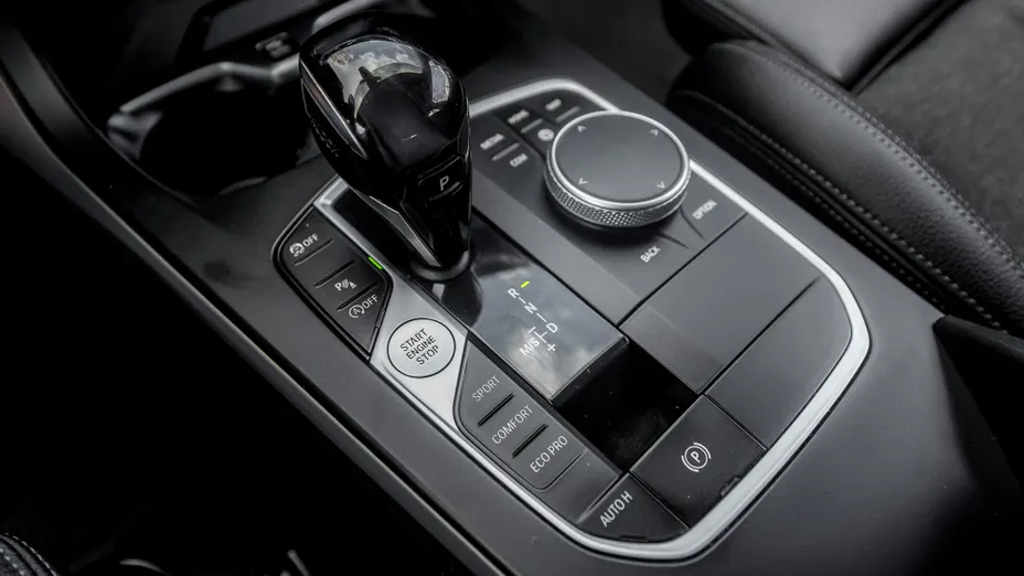 BMW Seria 1 118d Luxury Line sport-aut