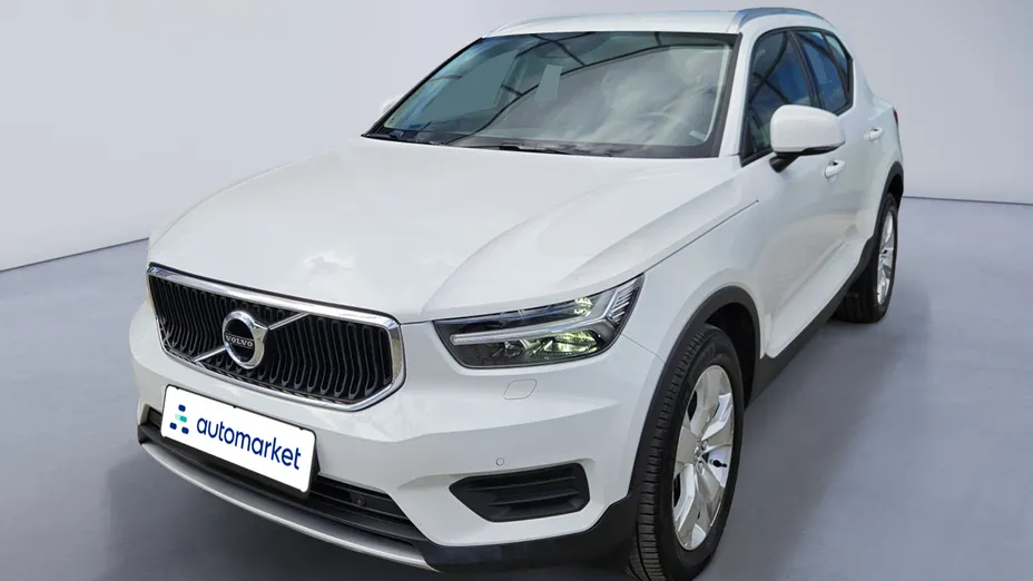 VOLVO XC40 XC40 B4 B AWD Momentum Pro aut