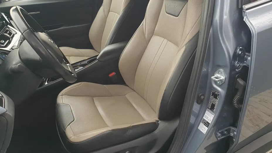 TOYOTA C-HR C-HR 2.0 Hybrid Executive