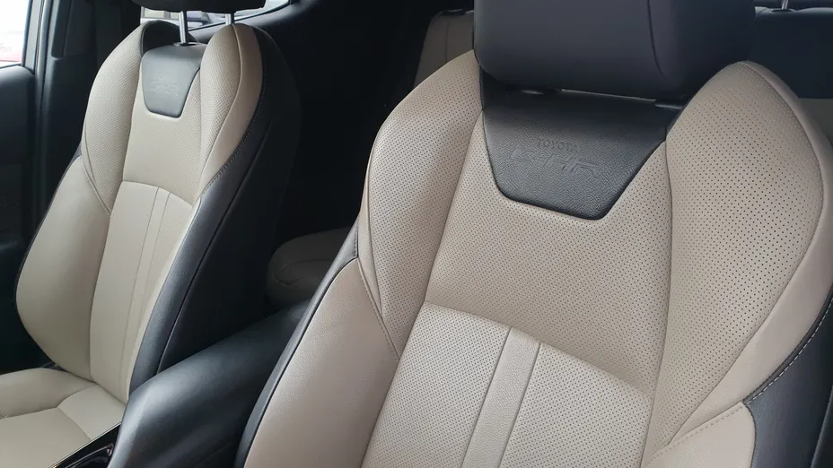 TOYOTA C-HR C-HR 2.0 Hybrid Executive