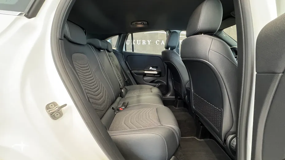 MERCEDES-BENZ GLA GLA 180 Progressive