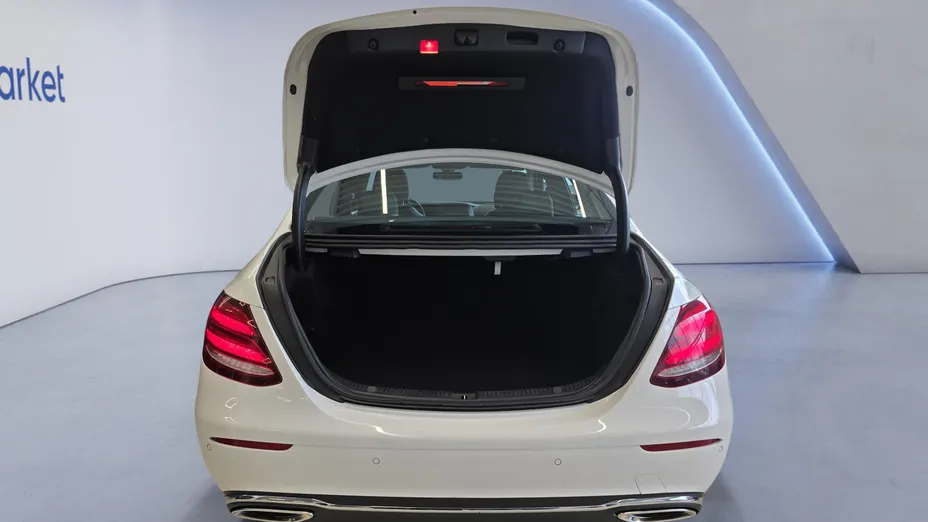 MERCEDES-BENZ E Klasa E 200 4-Matic 9G-TRONIC