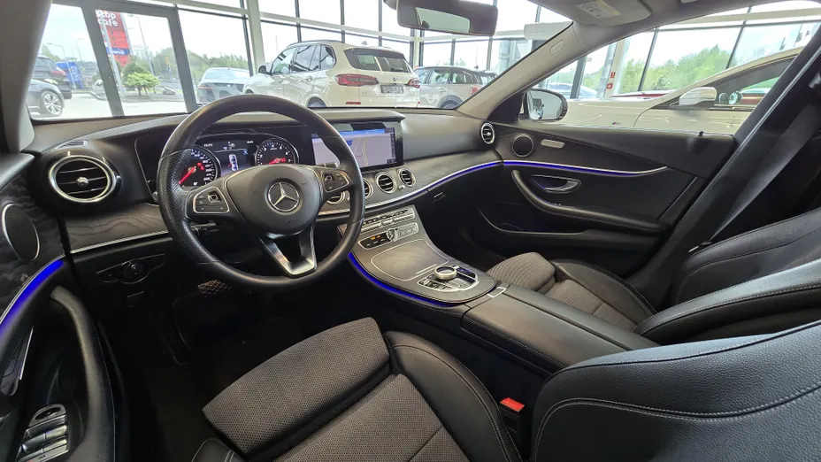 MERCEDES-BENZ E Klasa E 200 4-Matic 9G-TRONIC