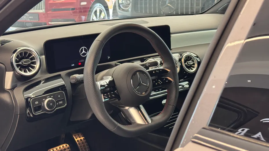MERCEDES-BENZ A Klasa A 200 AMG Line 7G-DCT