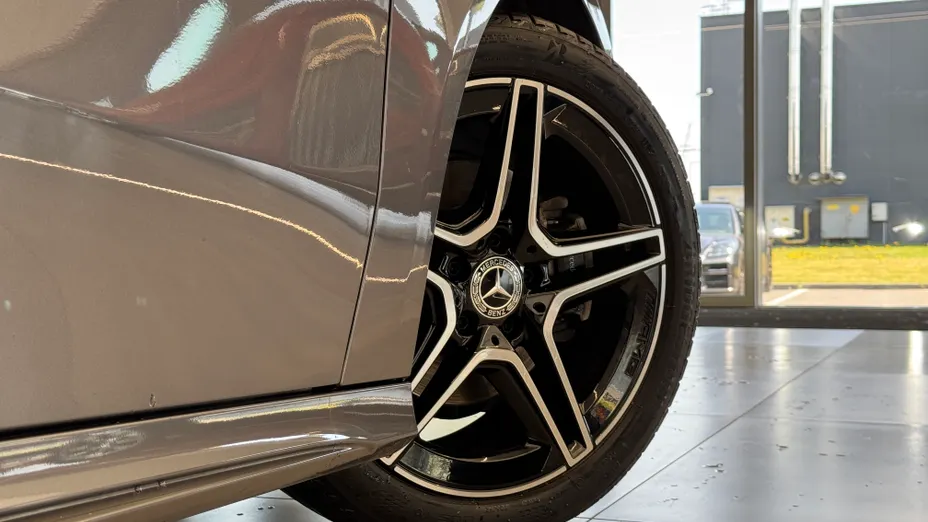 MERCEDES-BENZ A Klasa A 200 AMG Line 7G-DCT