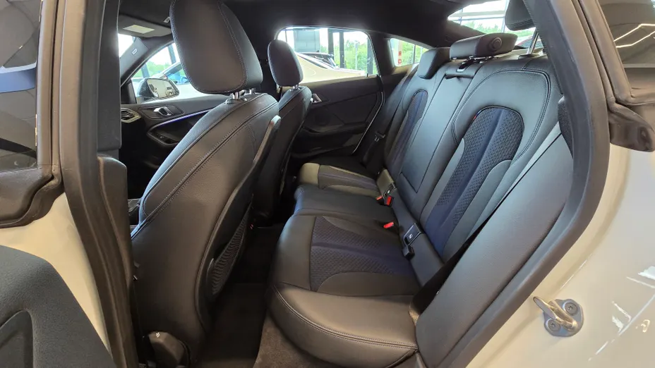 BMW Seria 2 218i M Sport aut