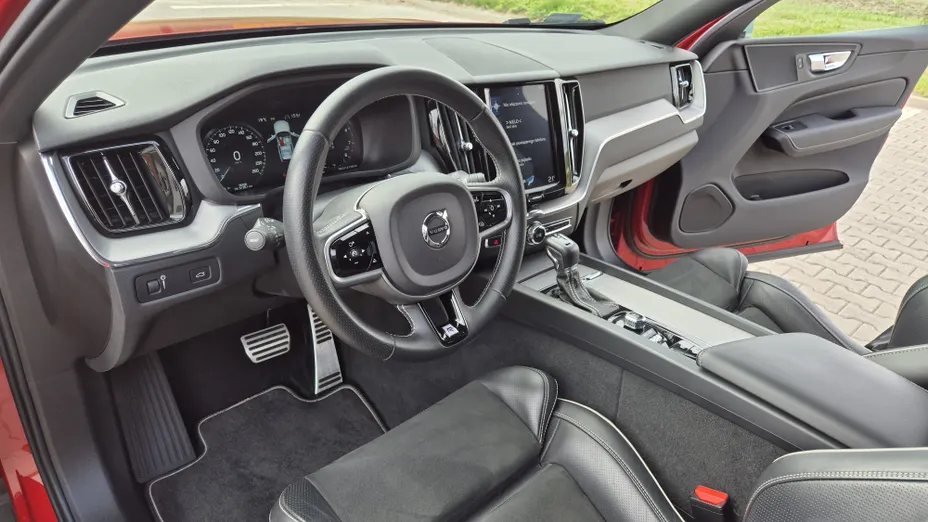 VOLVO XC60 XC60 T4 R-Design aut