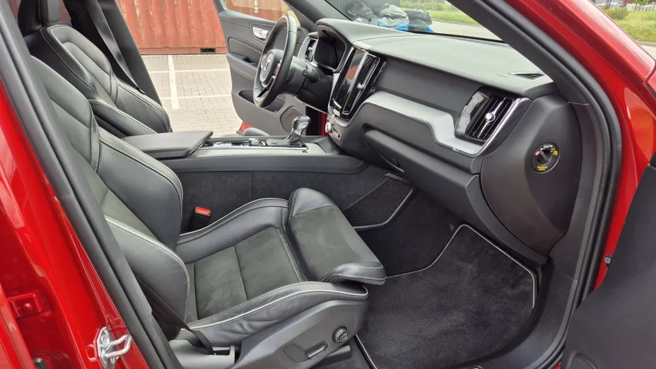 VOLVO XC60 XC60 T4 R-Design aut