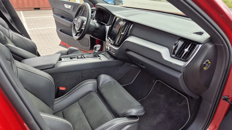 VOLVO XC60 XC60 T4 R-Design aut