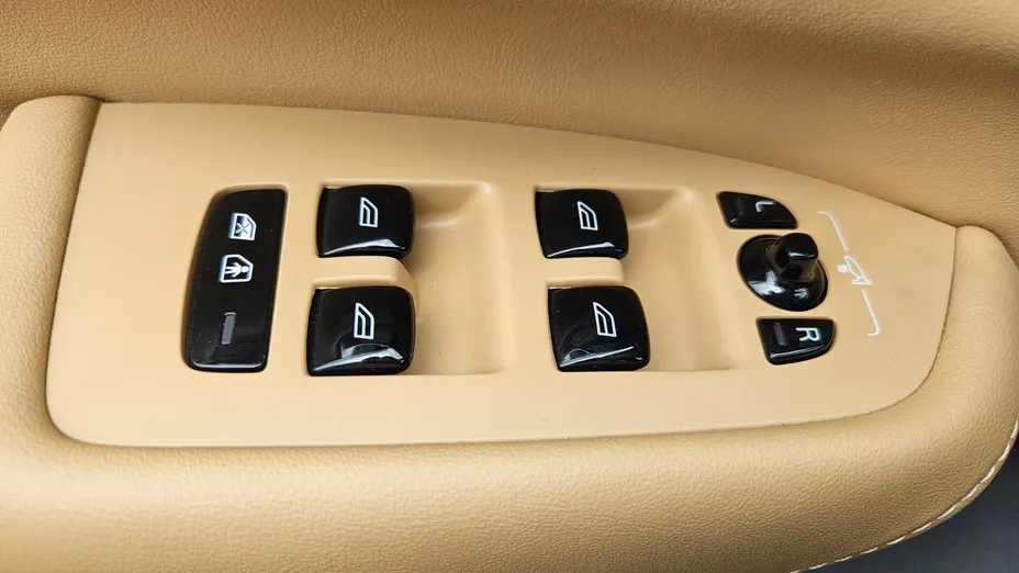 VOLVO XC90 XC90 T8 AWD Plug-In Hybrid Inscription 7os aut