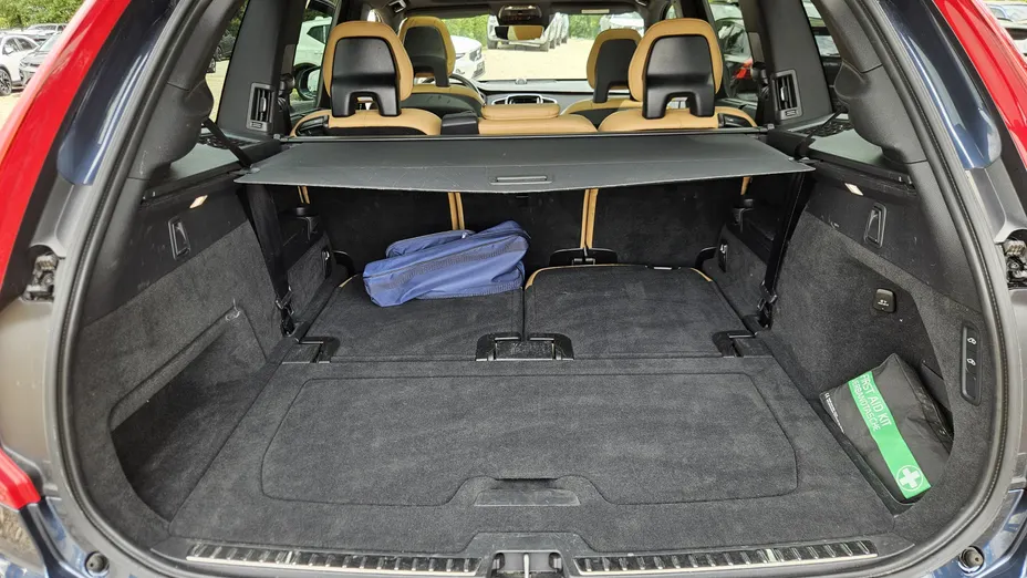 VOLVO XC90 XC90 T8 AWD Plug-In Hybrid Inscription 7os aut