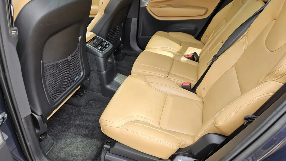 VOLVO XC90 XC90 T8 AWD Plug-In Hybrid Inscription 7os aut
