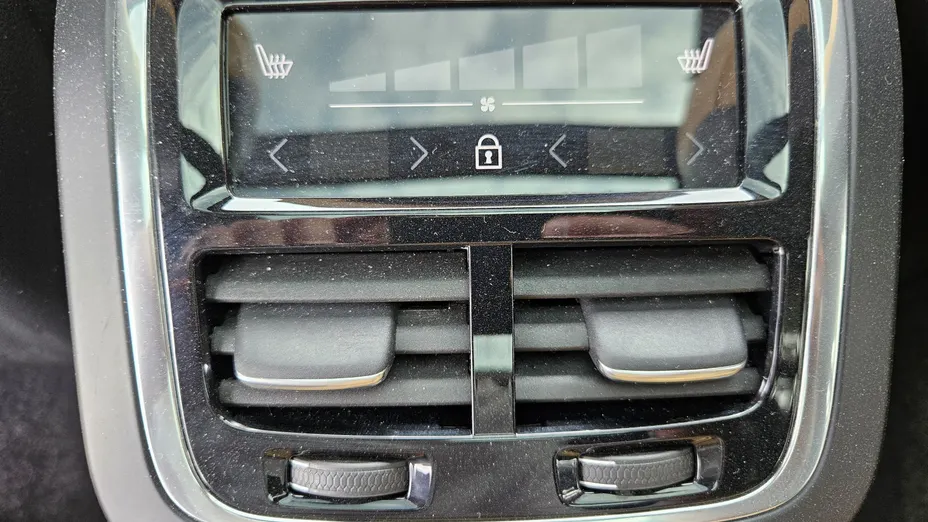 VOLVO XC90 XC90 T8 AWD Plug-In Hybrid Inscription 7os aut