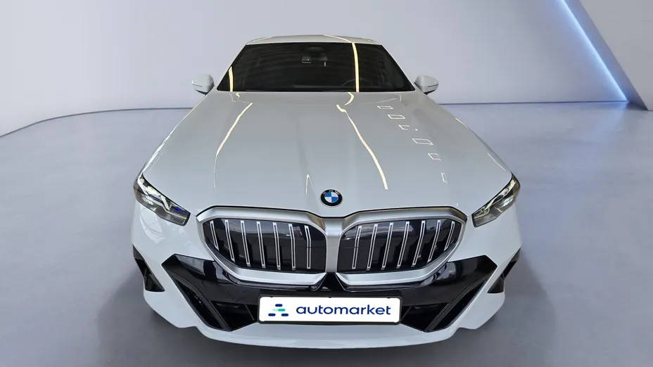 BMW Seria 5 520i mHEV M Sport aut