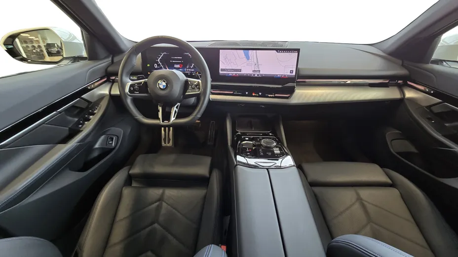 BMW Seria 5 520i mHEV M Sport aut