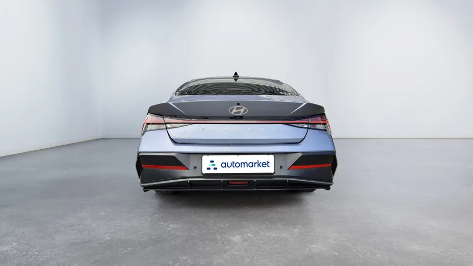 HYUNDAI Elantra Elantra 1.6 Smart CVT