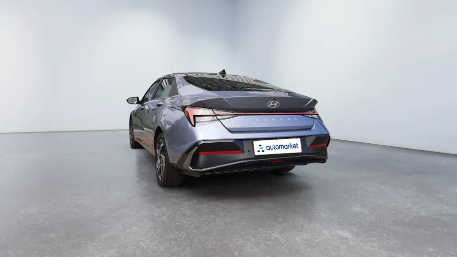 HYUNDAI Elantra Elantra 1.6 Smart CVT