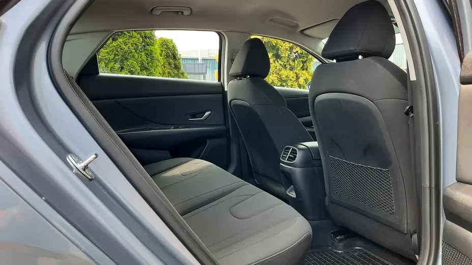 HYUNDAI Elantra Elantra 1.6 Smart CVT