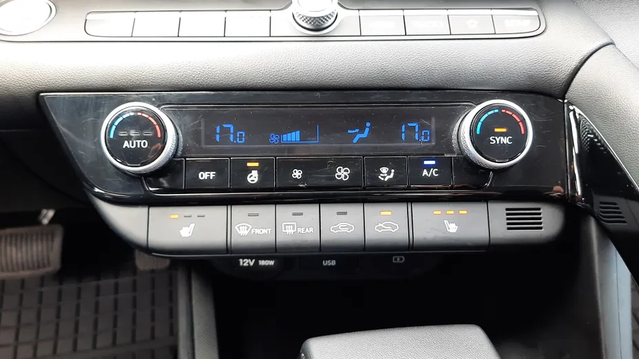 HYUNDAI Elantra Elantra 1.6 Smart CVT