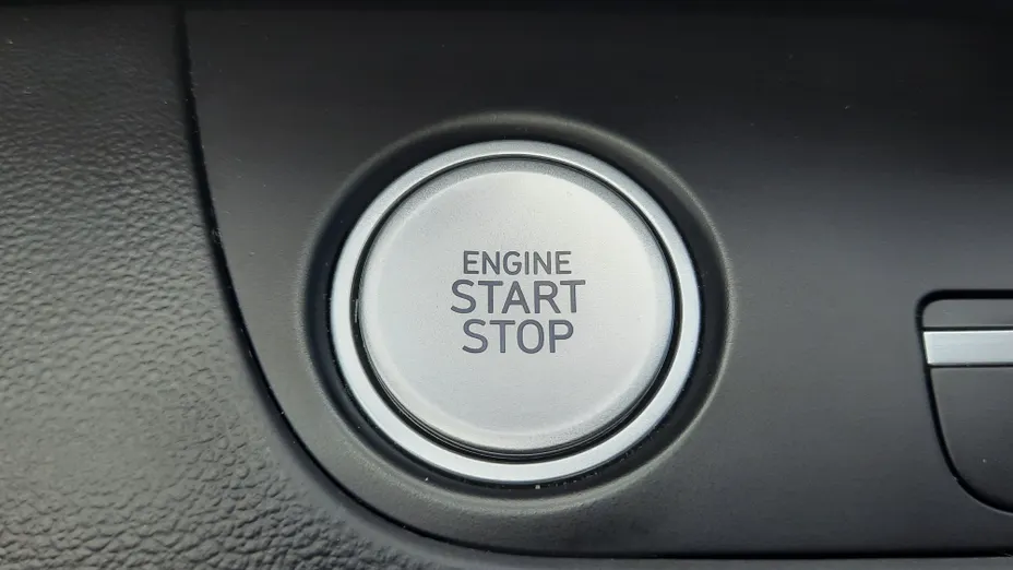 HYUNDAI Elantra Elantra 1.6 Smart CVT