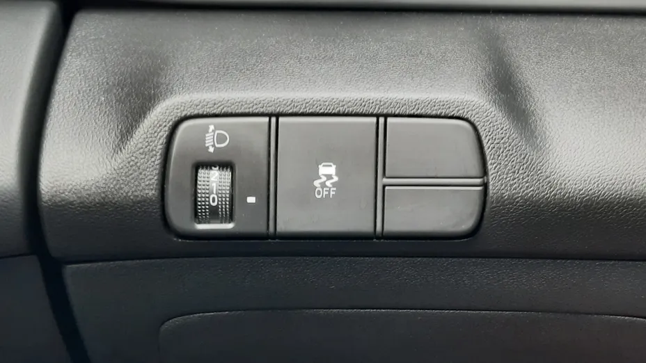 HYUNDAI Elantra Elantra 1.6 Smart CVT