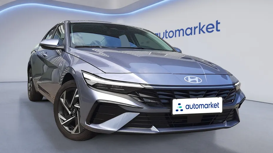 HYUNDAI Elantra Elantra 1.6 Smart CVT