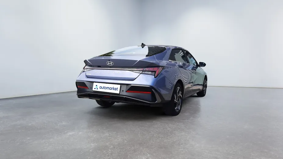 HYUNDAI Elantra Elantra 1.6 Smart CVT