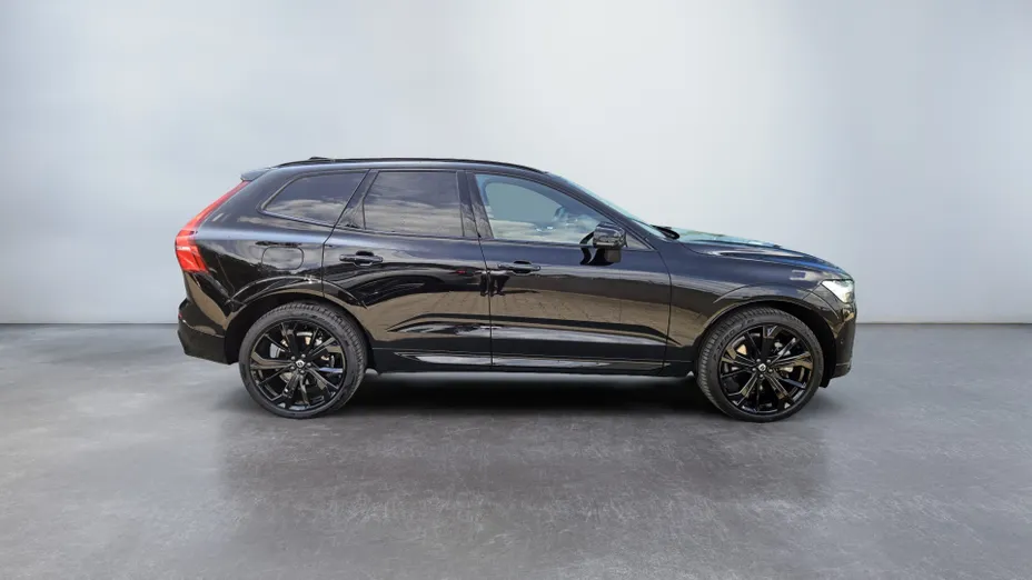VOLVO XC60 XC60 B5 B AWD Ultra Black Edition aut