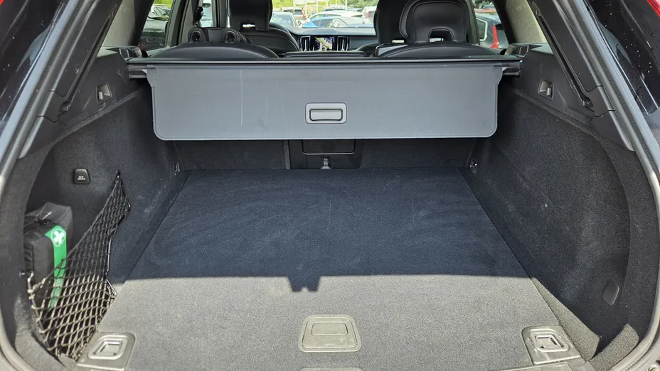 VOLVO XC60 XC60 B5 B AWD Plus Black Edition aut