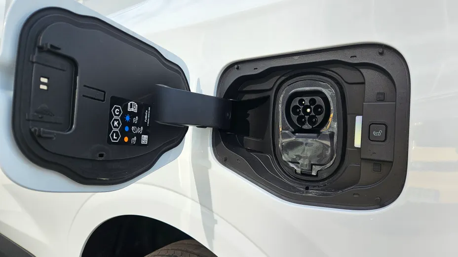 FORD Transit Courier Transit Courier EV Trend Nowy