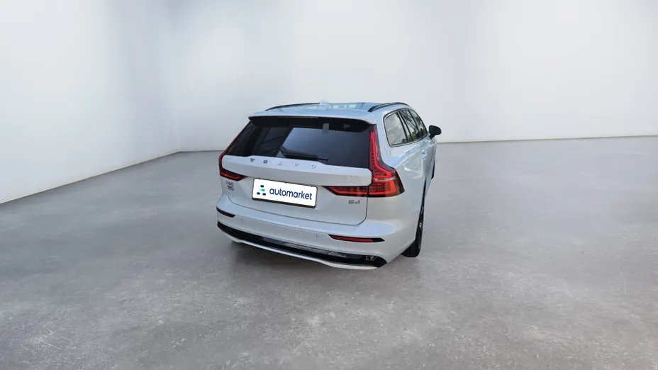 VOLVO V60 V60 B4 B Plus Dark aut