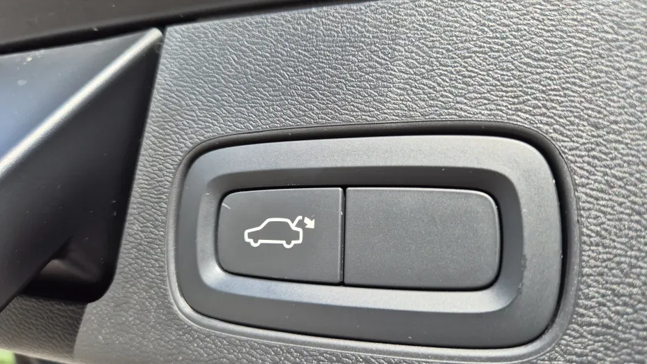 VOLVO XC60 XC60 T4 Momentum Pro aut