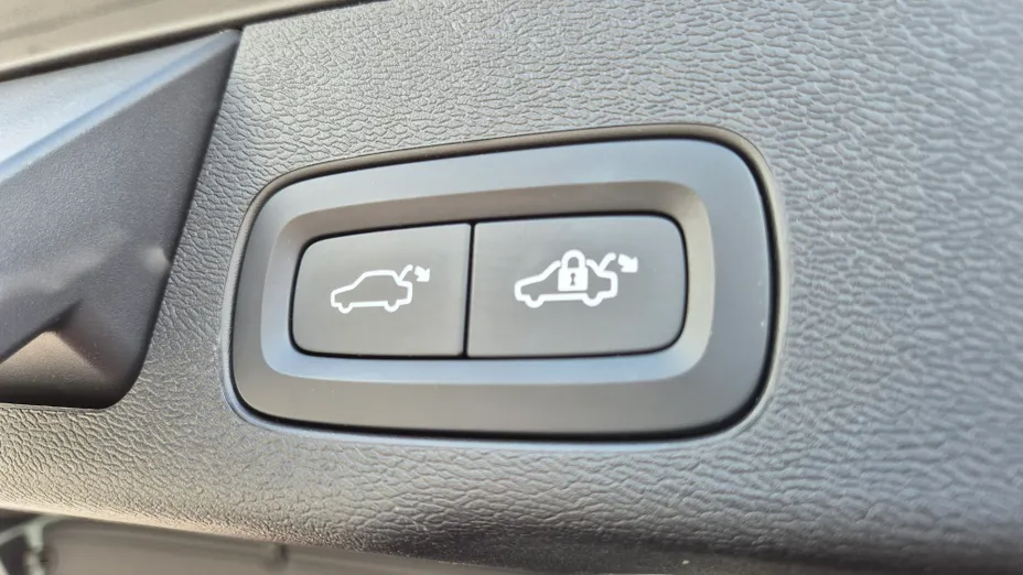 VOLVO XC60 XC60 T6 Plug-In Hybrid AWD Inscription aut