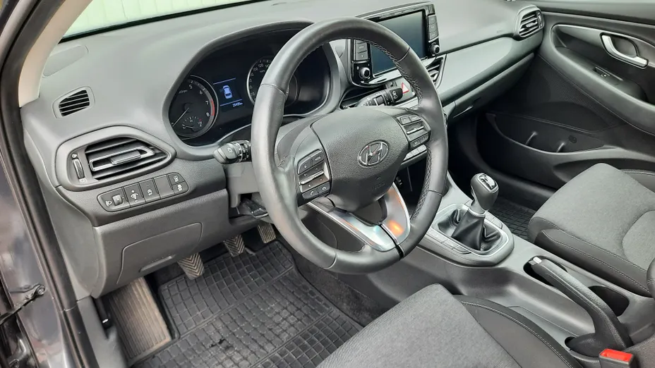 HYUNDAI i30 i30 1.0 T-GDI Smart